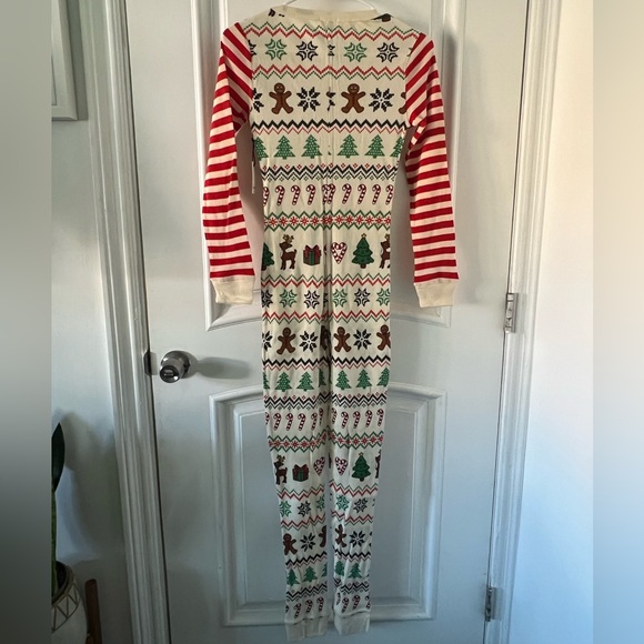 Christmas Print Pajama Jumpsuit - Picture 7 of 11
